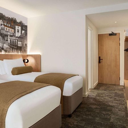 Super 8 By Wyndham Durham Hotel Ngoại thất bức ảnh
