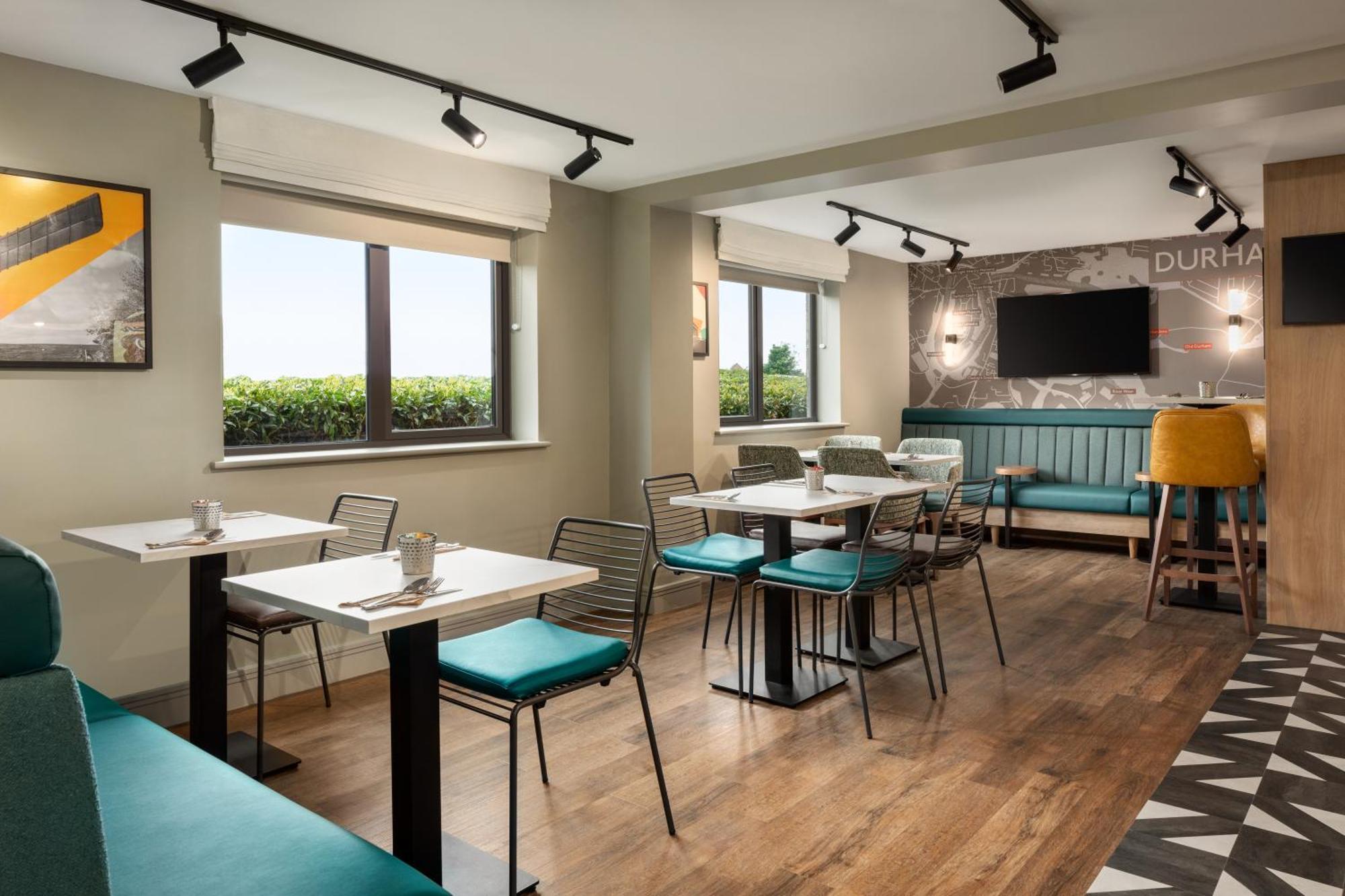 Super 8 By Wyndham Durham Hotel Ngoại thất bức ảnh