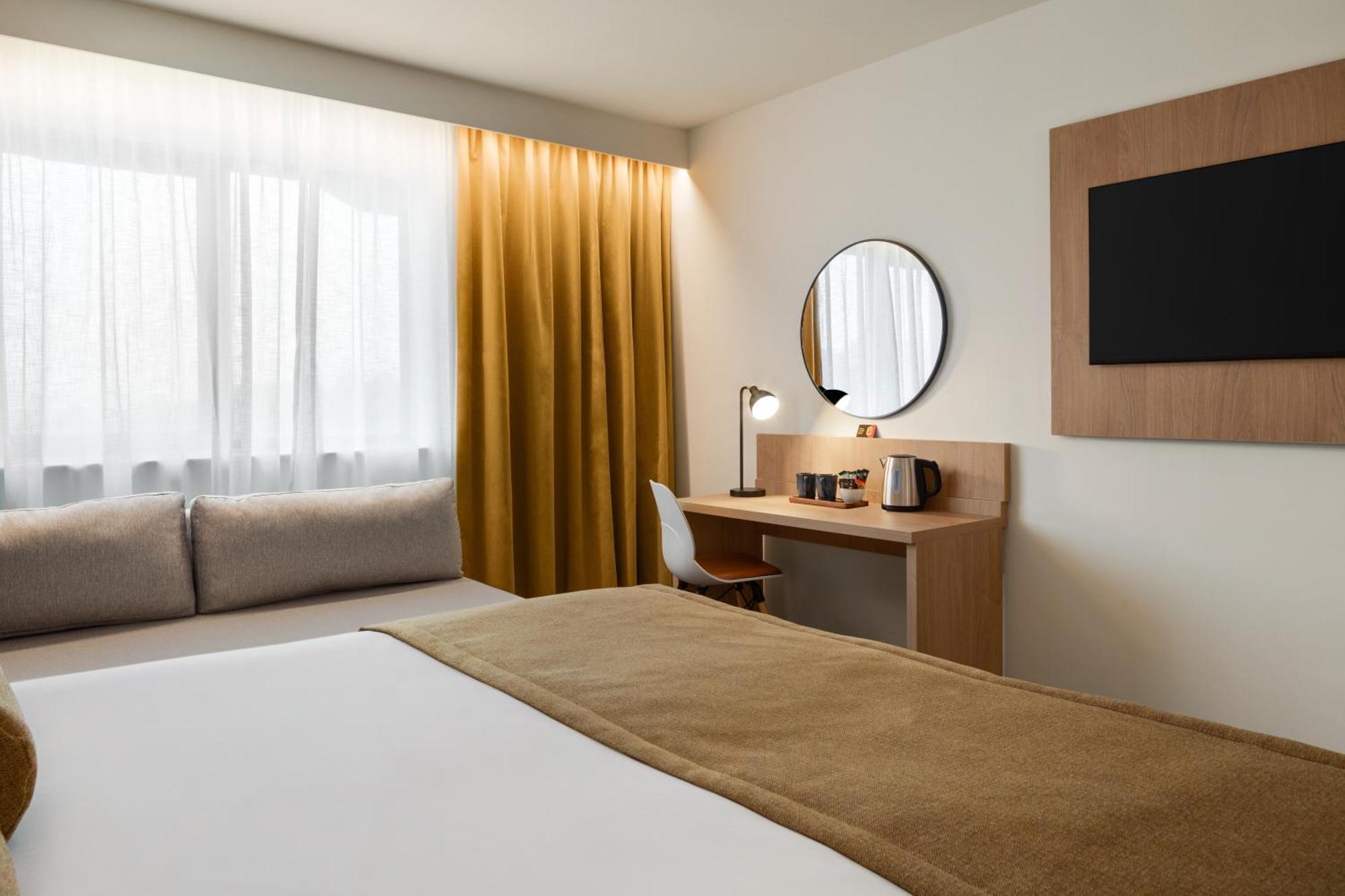 Super 8 By Wyndham Durham Hotel Ngoại thất bức ảnh