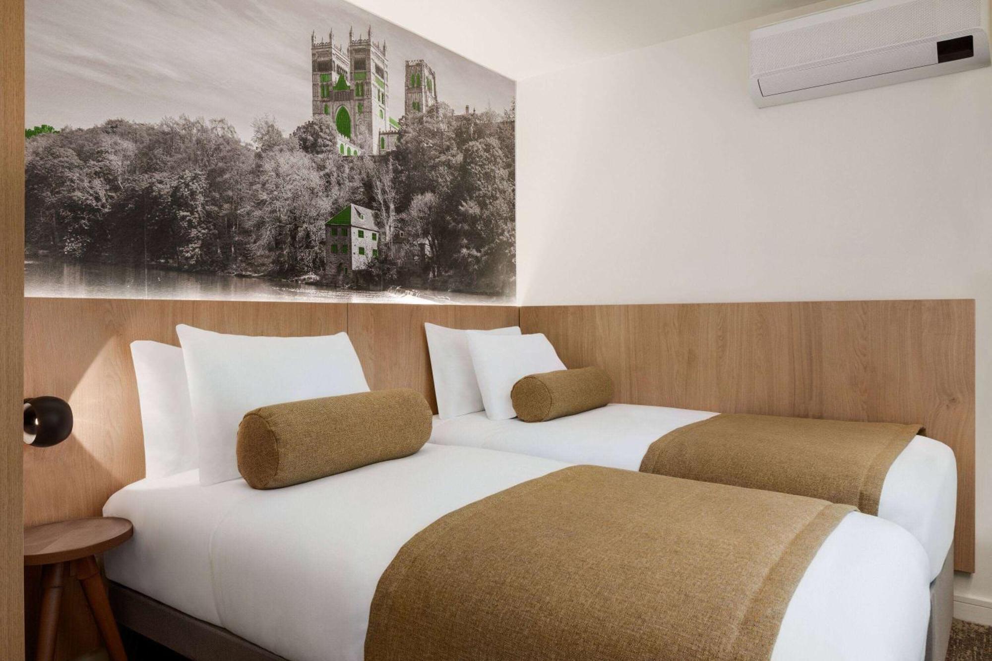 Super 8 By Wyndham Durham Hotel Ngoại thất bức ảnh