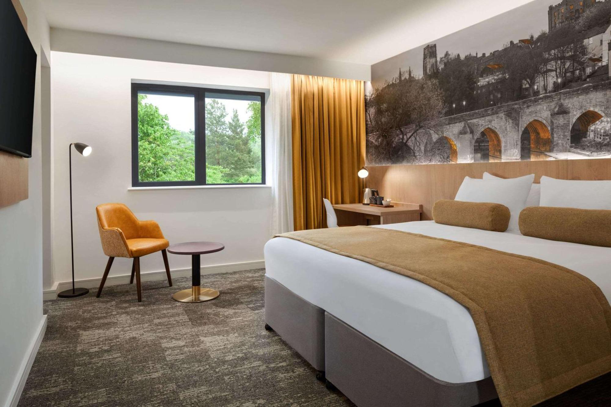 Super 8 By Wyndham Durham Hotel Ngoại thất bức ảnh